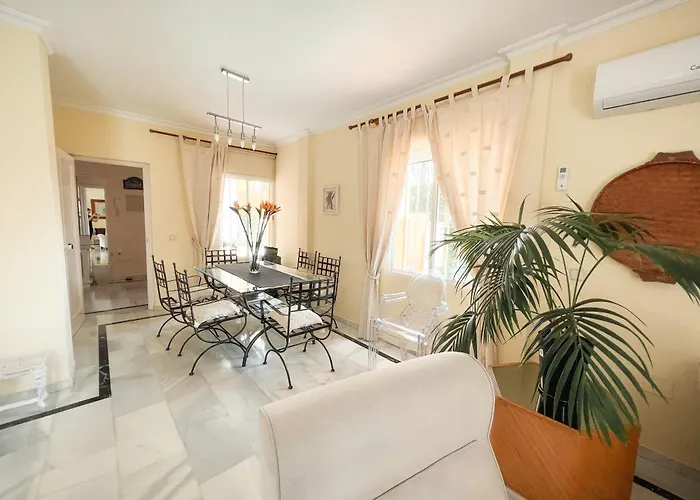 Beautiful Close To Puerto Banús By Marbella